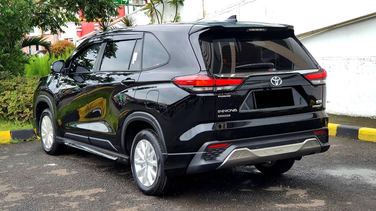 innova cross hev